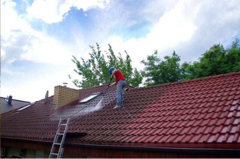 Pressure Washing Roof